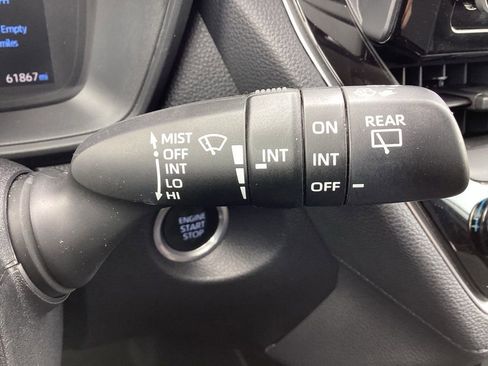 Used 2022 Toyota Corolla Cross LE image 27