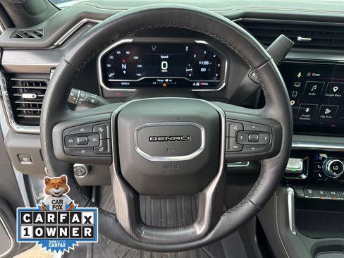 Used 2025 GMC Sierra 2500 Denali Ultimate AWD/4WD image 14