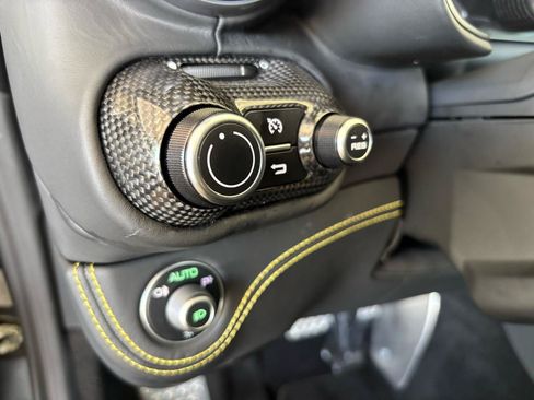 Used 2020 Ferrari Portofino RWD image 20