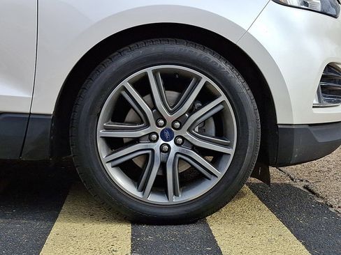 Used 2019 Ford Edge Titanium w/ Cold Weather Package image 8