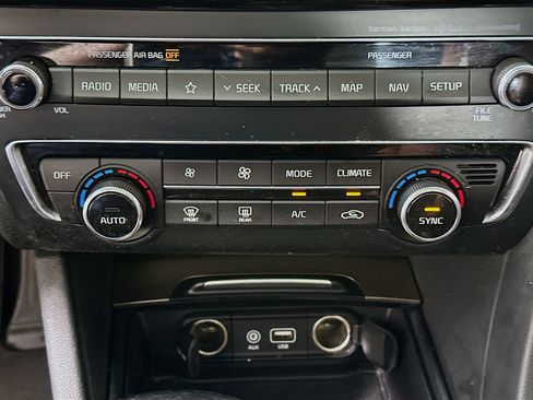 Used 2019 Kia Optima SX image 23