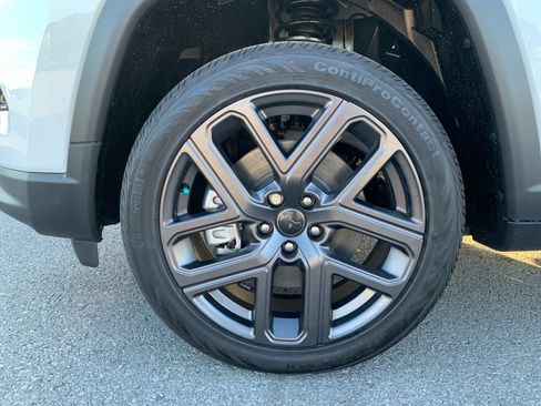 New 2026 Jeep Compass Limited AWD/4WD image 31