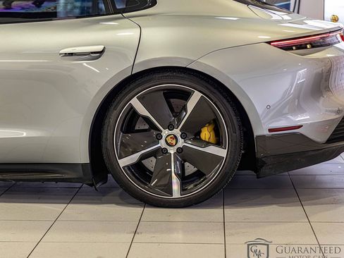 Used 2020 Porsche Taycan Turbo S image 9