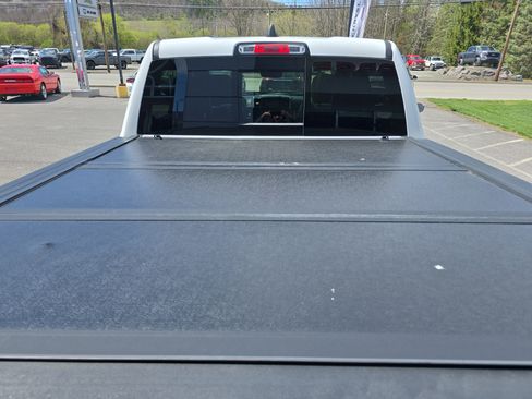 Used 2021 RAM 1500 Laramie AWD/4WD image 5