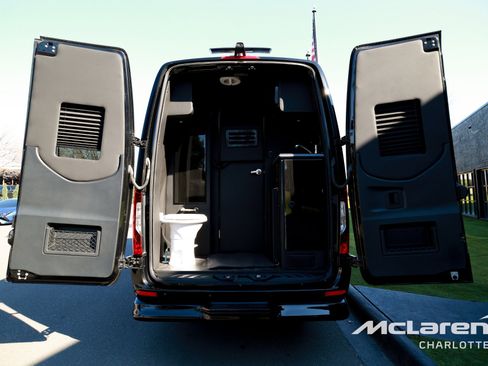 New 2024 Mercedes-Benz Sprinter 3500 image 15