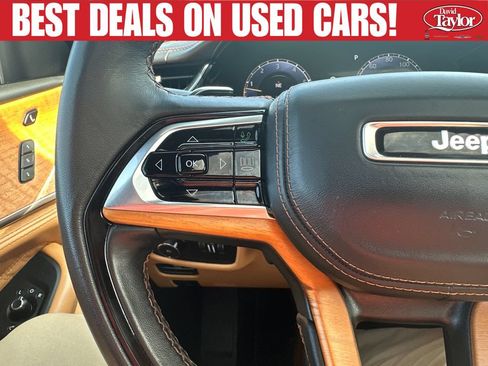 Used 2025 Jeep Grand Cherokee L Summit AWD/4WD image 17
