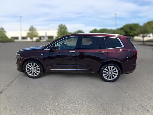 Used 2020 Cadillac XT6 Premium Luxury image 4