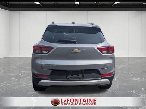 Used 2025 Chevrolet TrailBlazer LT FWD image 4