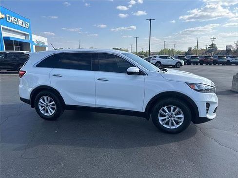 Used 2020 Kia Sorento L image 5