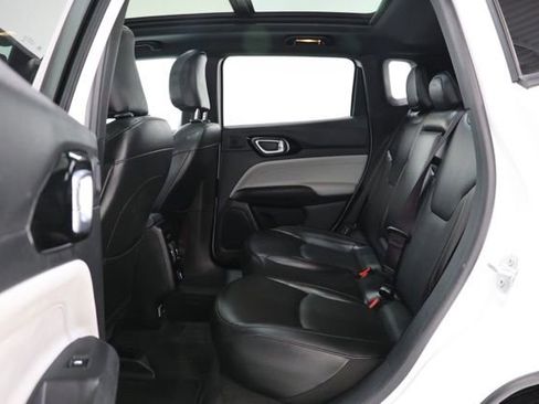 Used 2023 Jeep Compass Limited w/ Sun and Sound Group AWD/4WD image 34