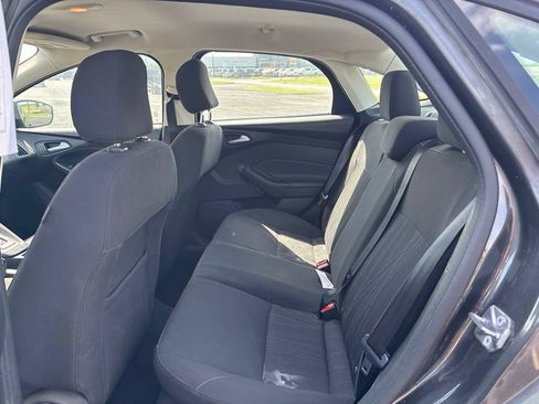 Used 2016 Ford Focus SE FWD image 10