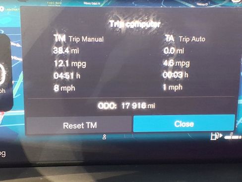 Certified 2025 Volvo XC60 B5 Plus AWD/4WD image 28