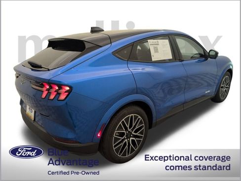 Certified 2025 Ford Mustang Mach-E Premium image 3