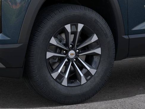 New 2027 Chevrolet Equinox LT w/ LPO, Floor Liner Package AWD/4WD image 9