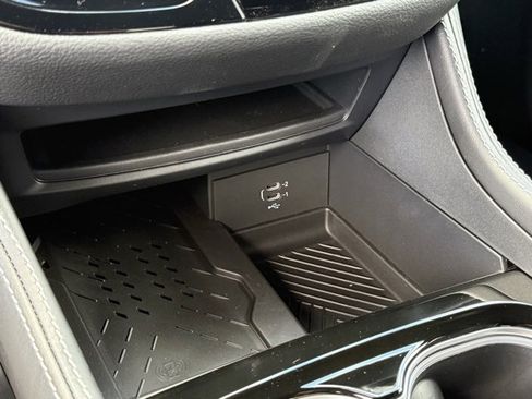 New 2026 Chrysler Pacifica Limited image 21