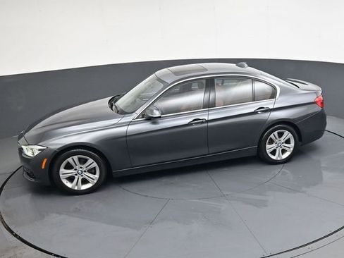 Used 2018 BMW 330i xDrive Sedan w/ Convenience Package AWD/4WD image 30