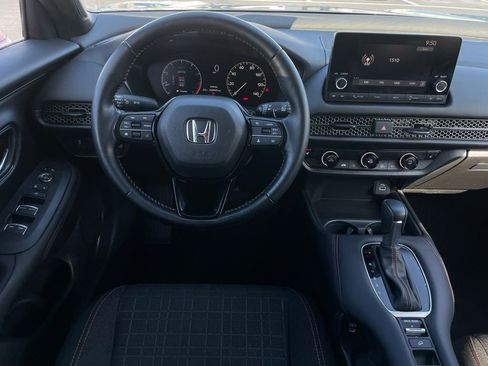 Certified 2025 Honda HR-V Sport image 11