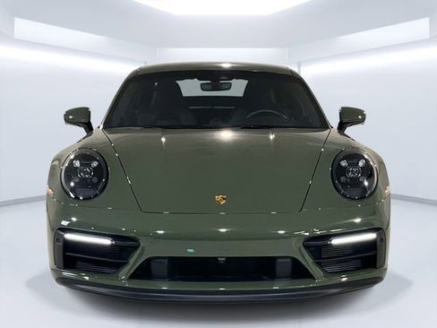 Used 2022 Porsche 911 Carrera GTS RWD image 2