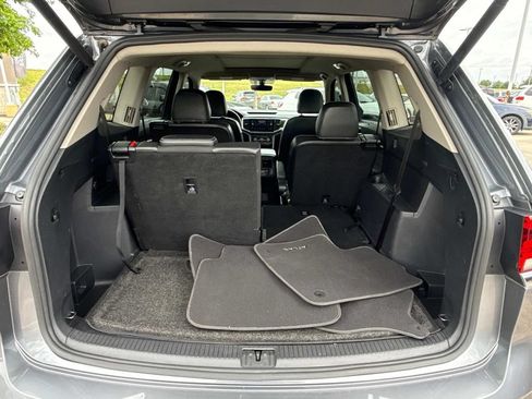 Used 2022 Volkswagen Atlas SE w/ Panoramic Sunroof Package FWD image 13