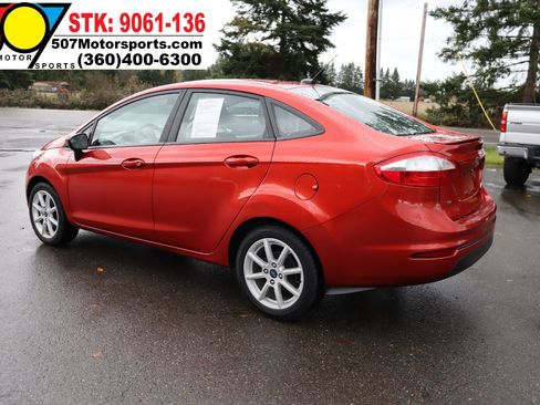 Used 2019 Ford Fiesta SE w/ Equipment Group 201A image 5