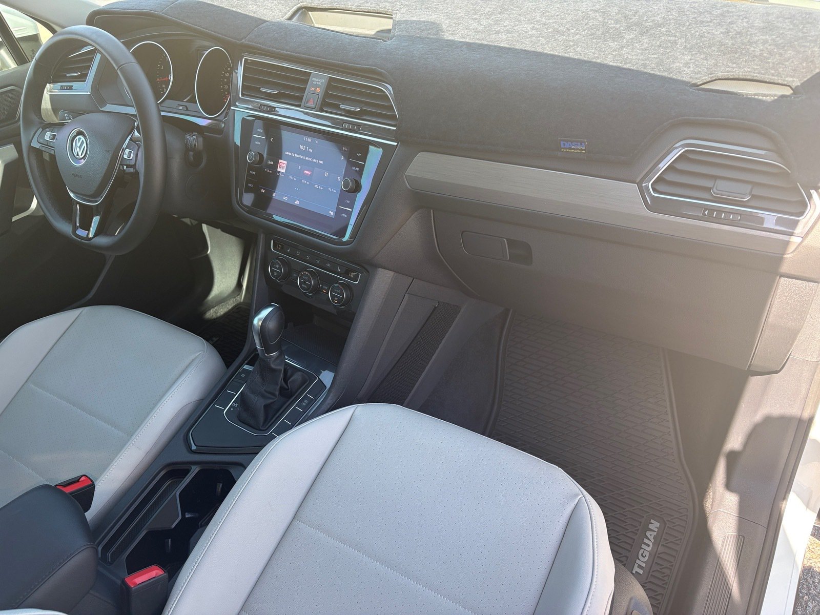 Used 2019 Volkswagen Tiguan SE FWD image 9