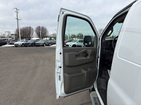 Used 2024 Chevrolet Express 2500 w/ Driver Convenience Package image 26