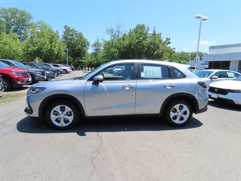 Certified 2023 Honda HR-V LX image 3
