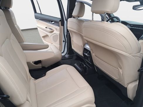 Used 2023 Jeep Grand Cherokee L Limited image 12