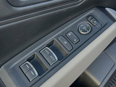 New 2025 Honda Accord SE image 12