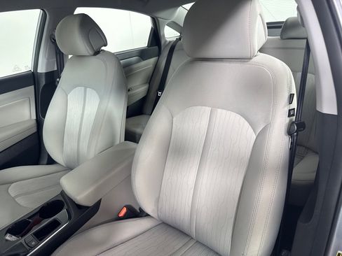 Used 2016 Hyundai Sonata SE image 12