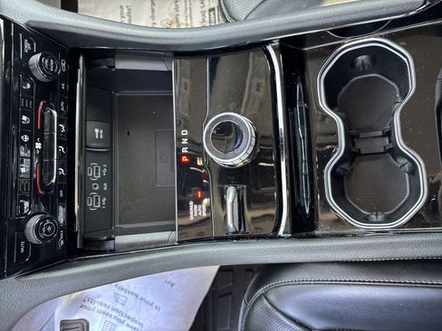 Used 2023 Jeep Grand Cherokee L Limited w/ Luxury Tech Group II AWD/4WD image 15