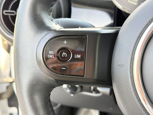 Used 2024 MINI Cooper SE FWD image 20
