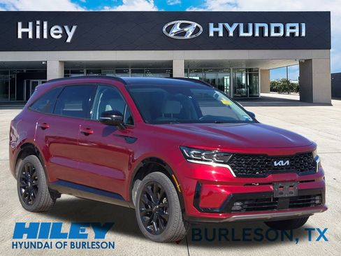 Used 2022 Kia Sorento SX image 2