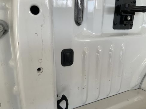 Used 2019 Ford F150 Raptor w/ Equipment Group 802A Luxury image 15