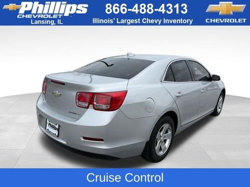 Used 2015 Chevrolet Malibu LT image 9