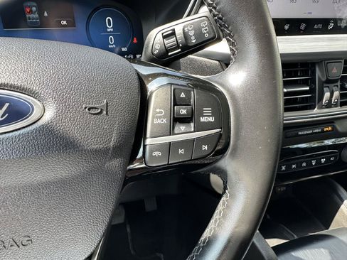 Used 2024 Ford Escape Platinum AWD/4WD image 20