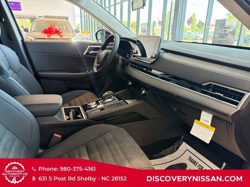 New 2026 Nissan Rogue SL AWD/4WD image 37