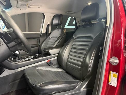 Used 2016 Ford Edge SEL w/ Equipment Group 201A FWD image 18