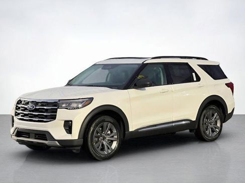 New 2026 Ford Explorer Active w/ Active Comfort Package image 7