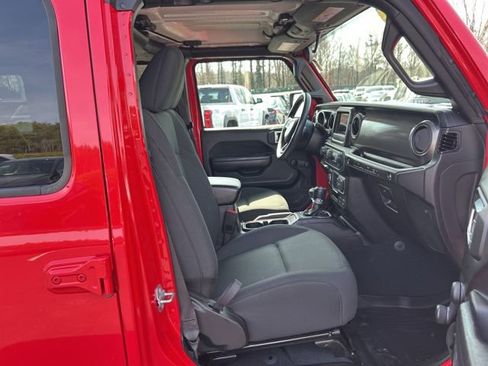 Used 2022 Jeep Wrangler Unlimited Sport image 15