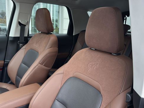 Used 2024 Ford Bronco Sport Badlands w/ Premium Package image 26