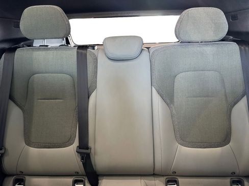 New 2025 Volvo EX30 Plus w/ Protection Package Premier image 21