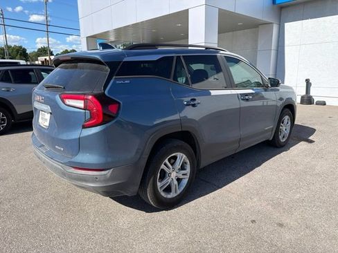 Used 2024 GMC Terrain SLE w/ Driver Convenience Package AWD/4WD image 15