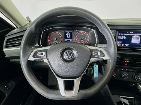 Used 2021 Volkswagen Jetta S w/ Driver Assistance Package image 11