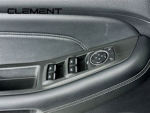 Certified 2022 Ford Edge Titanium image 26