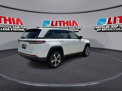 New 2026 Jeep Grand Cherokee Limited image 8