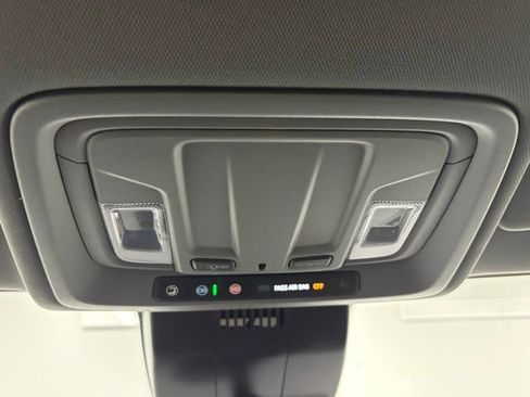 Used 2023 Chevrolet Silverado 1500 LT image 31