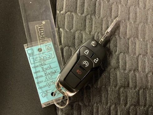 Used 2025 Ford Ranger XLT w/ FX4 Off-Road Package image 35