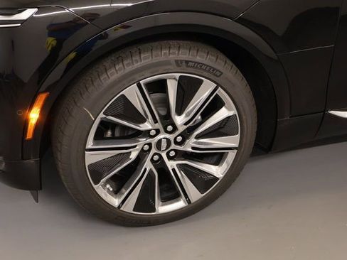 New 2026 Cadillac Lyriq Signature Luxury image 5