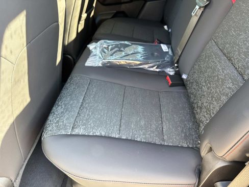 New 2025 Chevrolet Colorado Z71 w/ Midnight Edition image 11